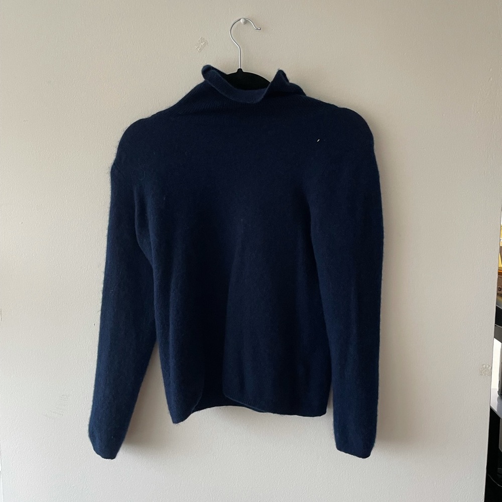 Jcrew cashmere turtle neck navy sweater